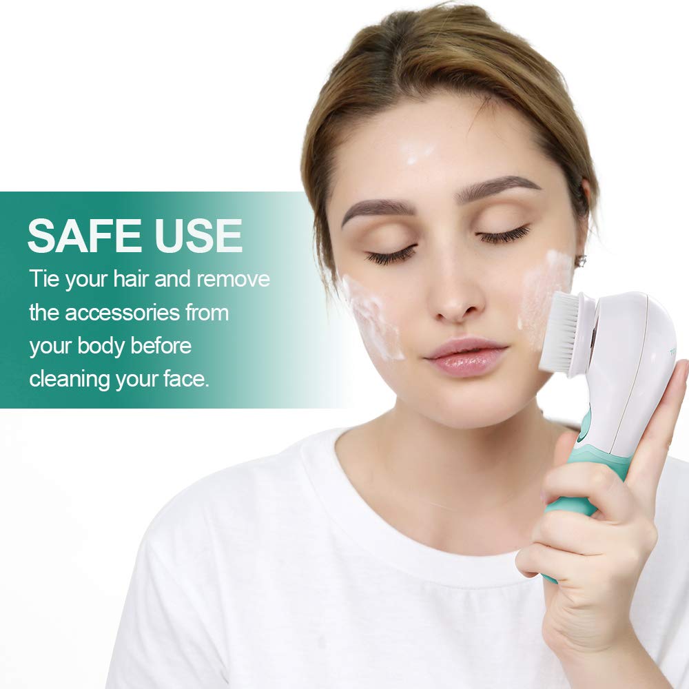 Facial Cleansing Brush